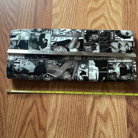Vogue Magazine Clutch Purse - Picture 5 of 6